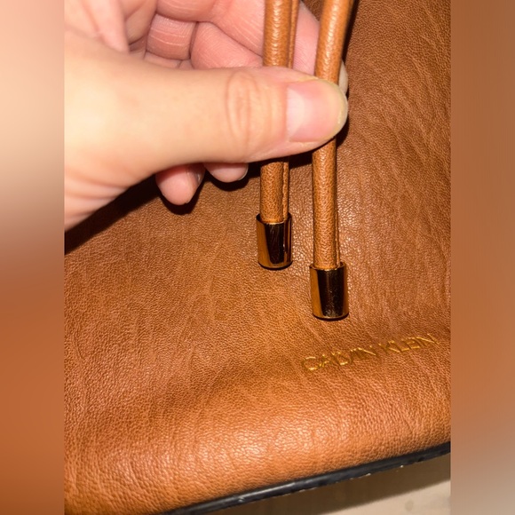 Calvin Klein Crossbody Bucket bag with Drawstring in Brown EUC - Picture 12 of 12